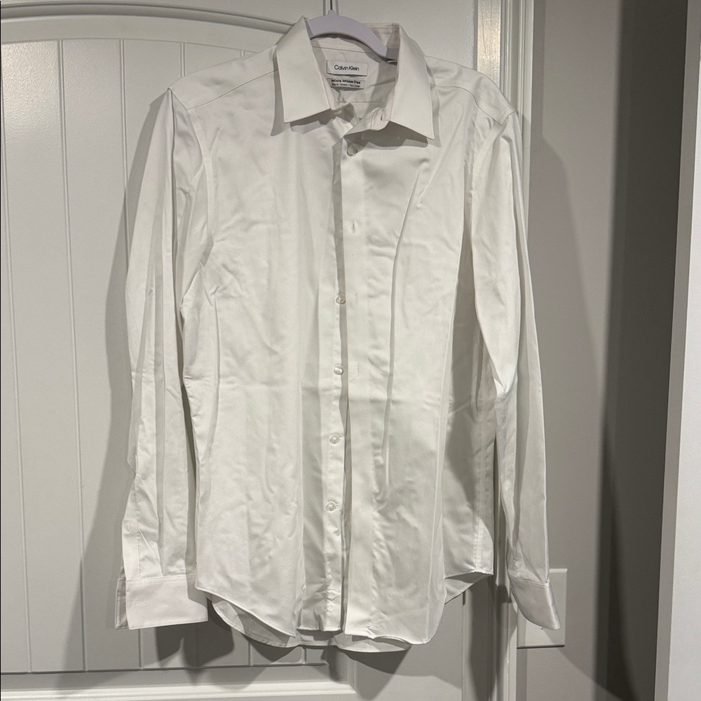 Calvin Klein Men’s White Pinpoint Dress Shirt